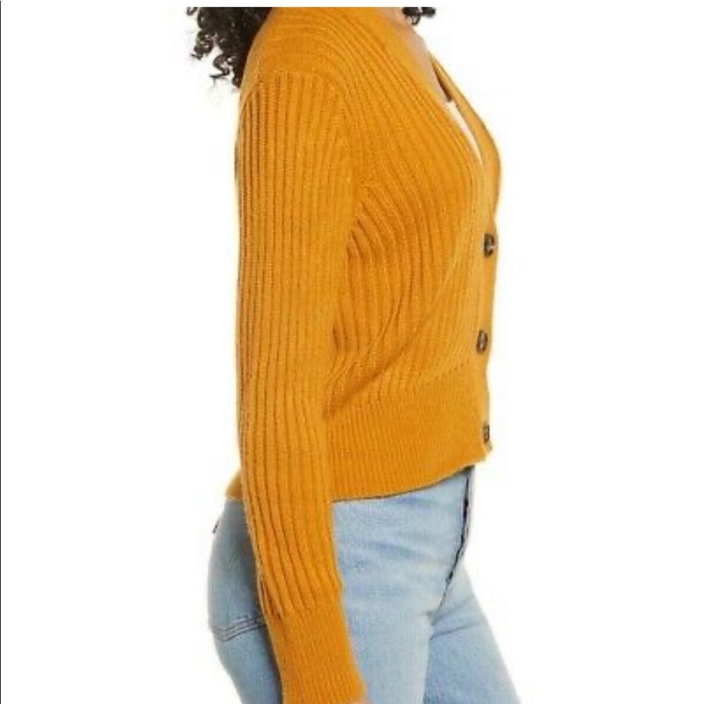 Lulu’s Cropped Ribbed Cardigan - Picture 3 of 8